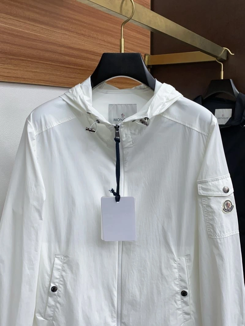 Moncler Outwear StreetReady 141156