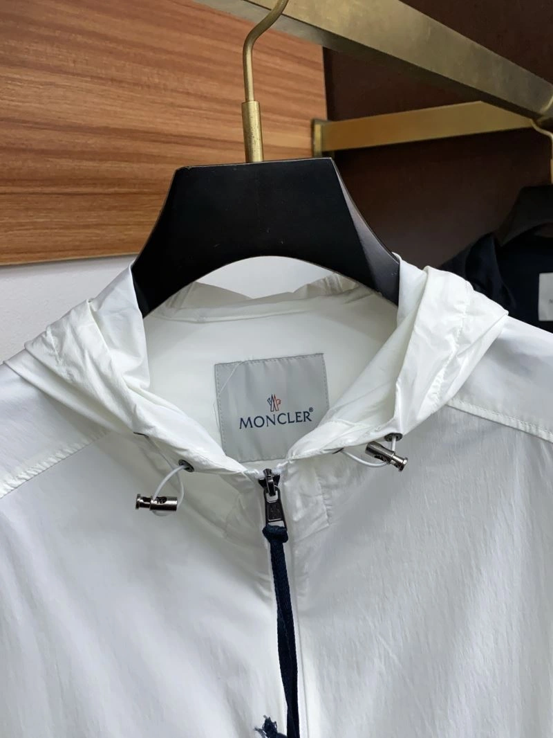 Moncler Outwear StreetReady 141156