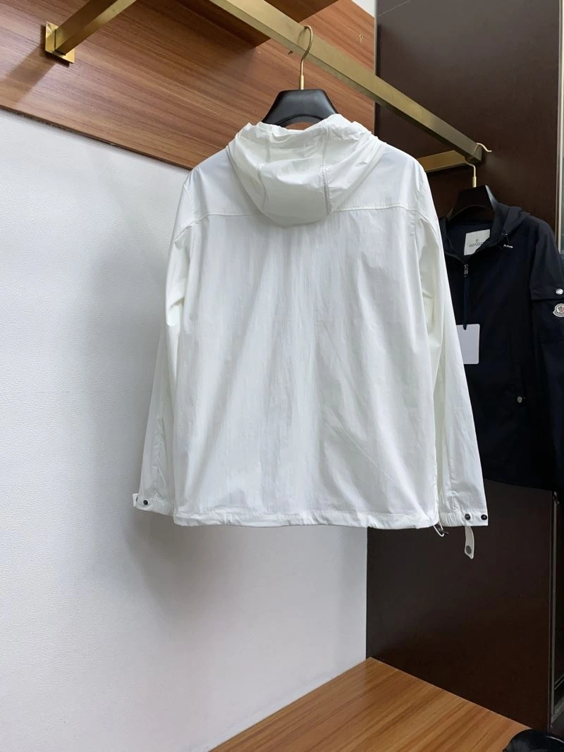 Moncler Outwear StreetReady 141156