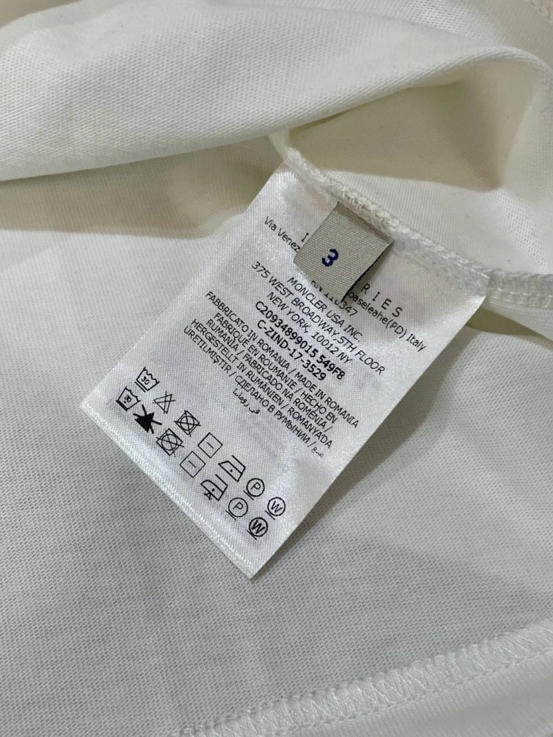 Durable Moncler Outwear 141151