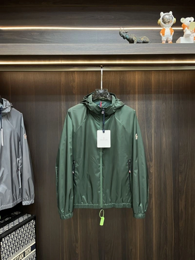 Stretchable Moncler Outwear 141157