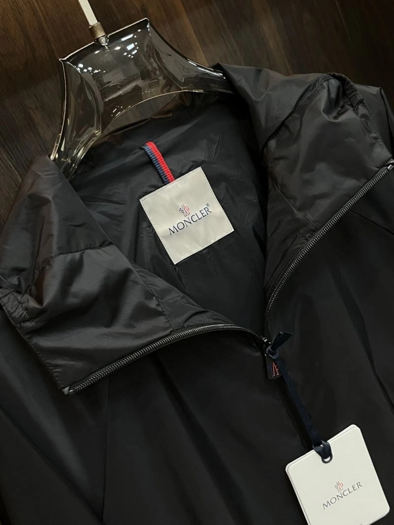 Stretchable Moncler Outwear 141157
