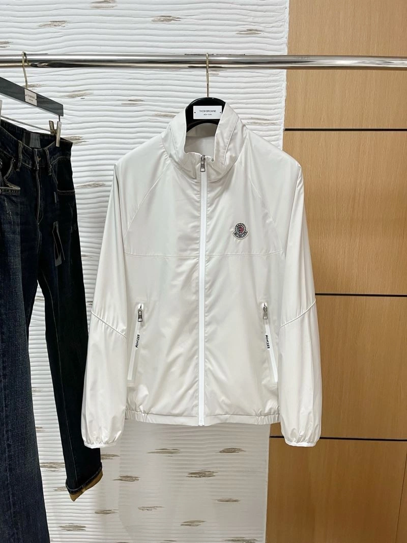 Soft Moncler Outwear 141155