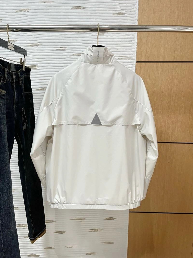 Soft Moncler Outwear 141155
