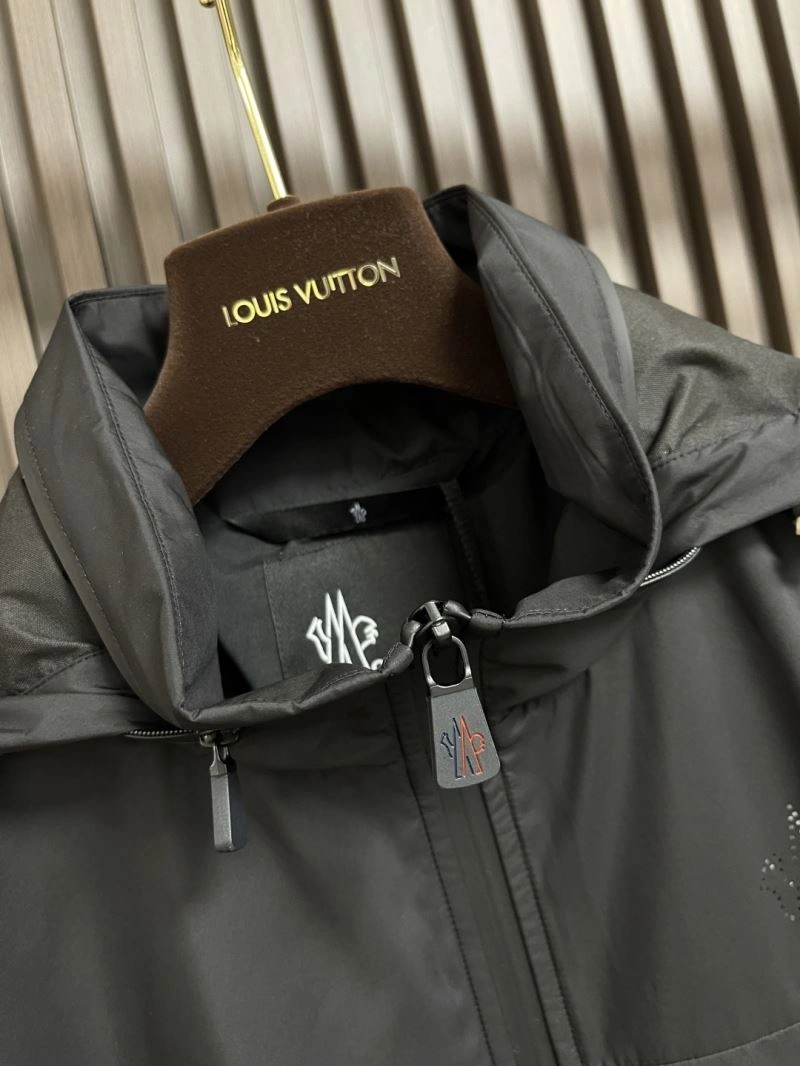 Moncler Outwear Popular 141153