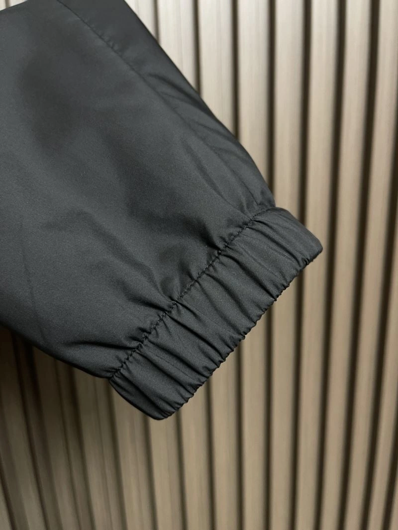 Moncler Outwear Popular 141153