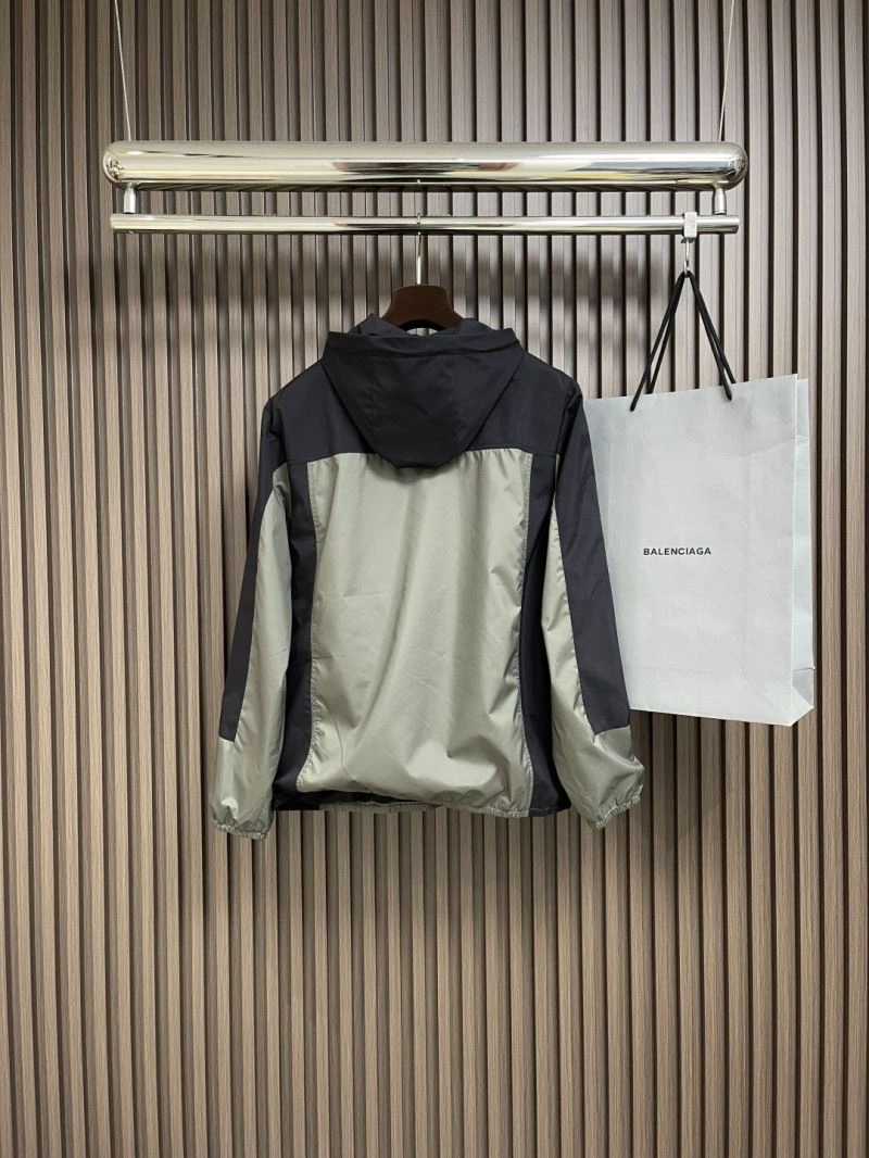 Moncler Outwear SportInspired 141161