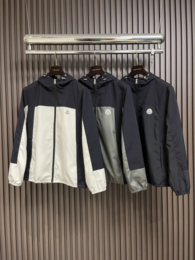 Moncler Outwear SportInspired 141161