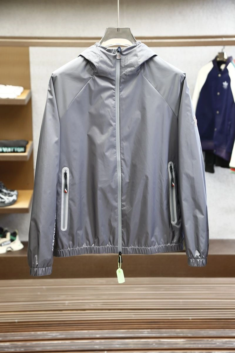 Moncler Outwear Flexible 141214