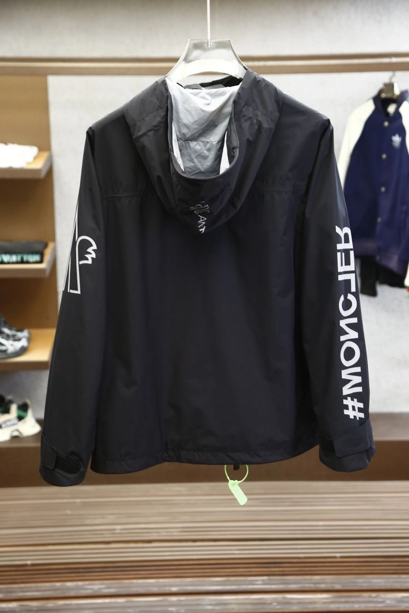 Moncler Outwear Colorful 141146