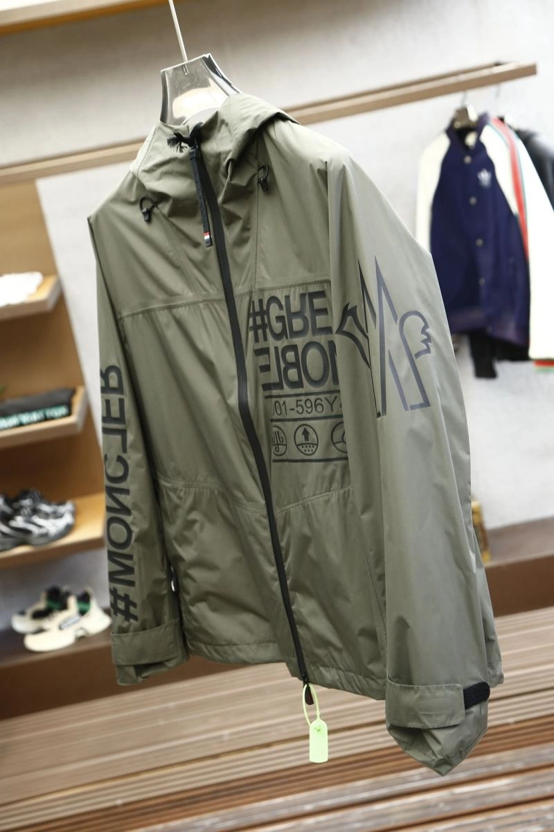 Moncler Outwear Colorful 141146