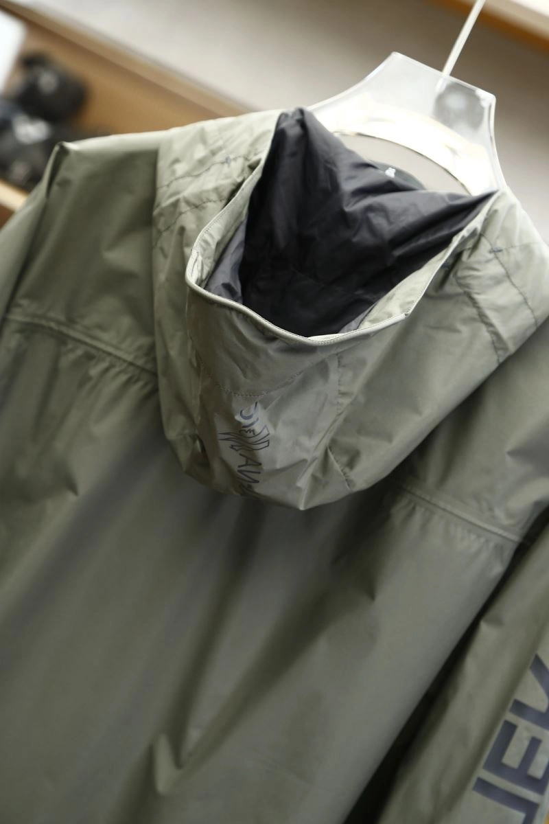 Moncler Outwear Colorful 141146