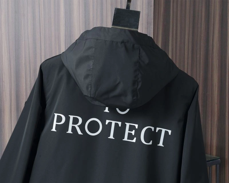 Reliable Moncler Outwear 141145