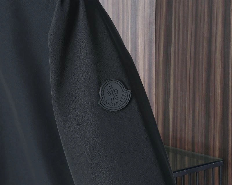 Reliable Moncler Outwear 141145