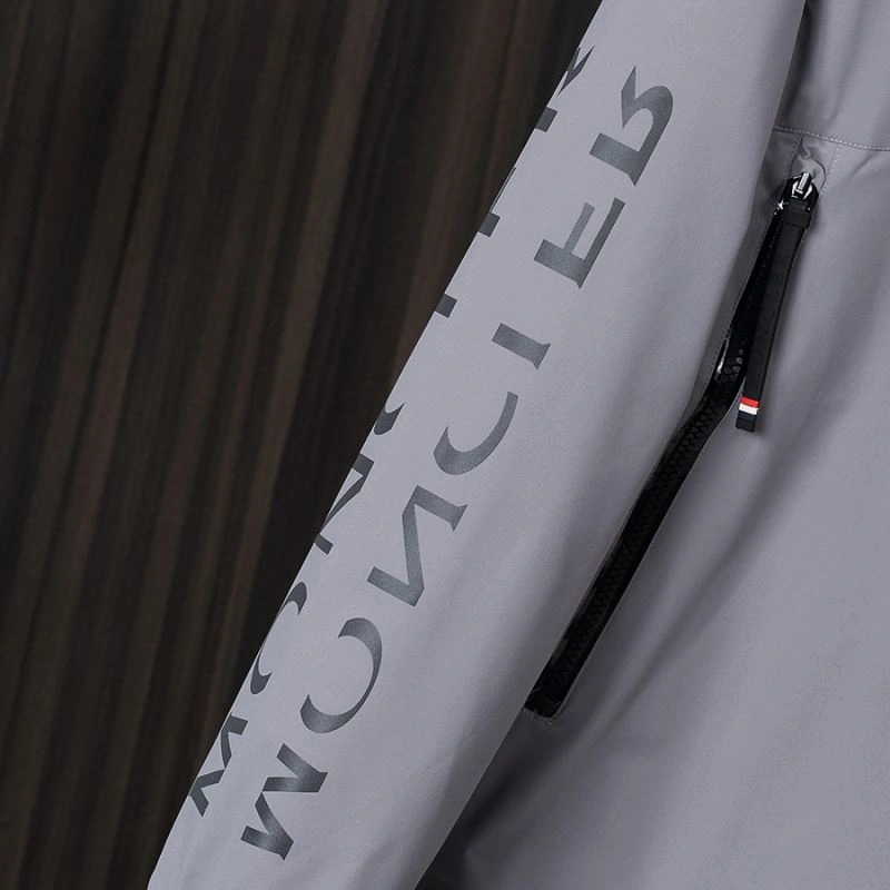 TimelessDesign Moncler Outwear 141140