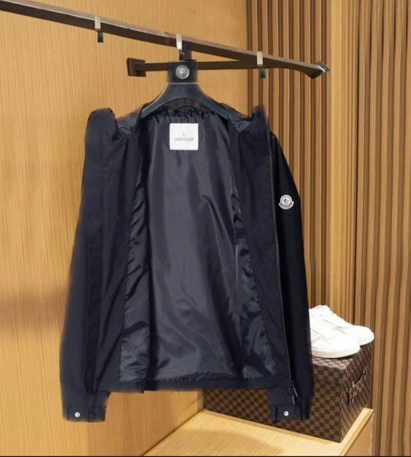 MoistureWicking Moncler Outwear 141143