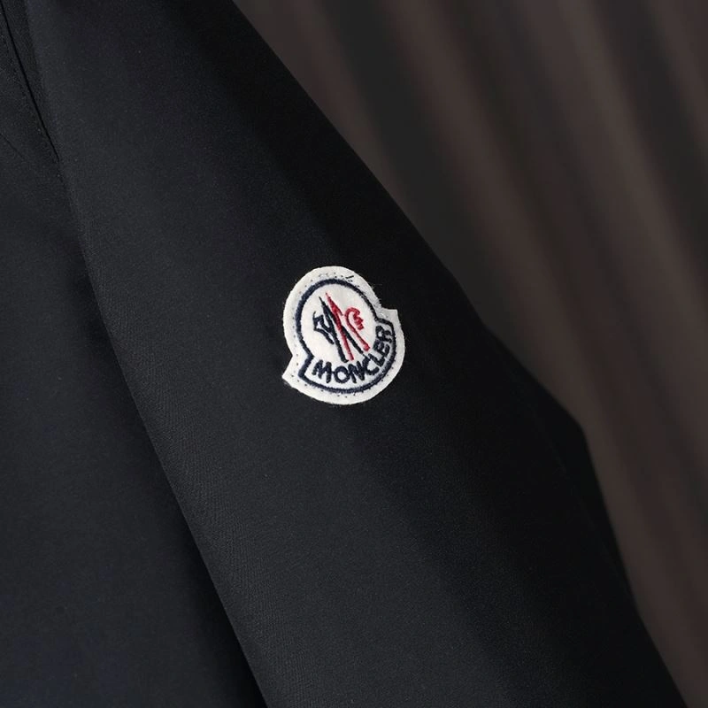 MoistureWicking Moncler Outwear 141143