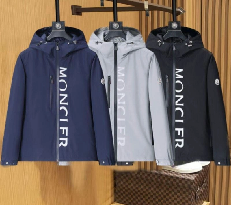 Moncler Outwear Versatile 141141