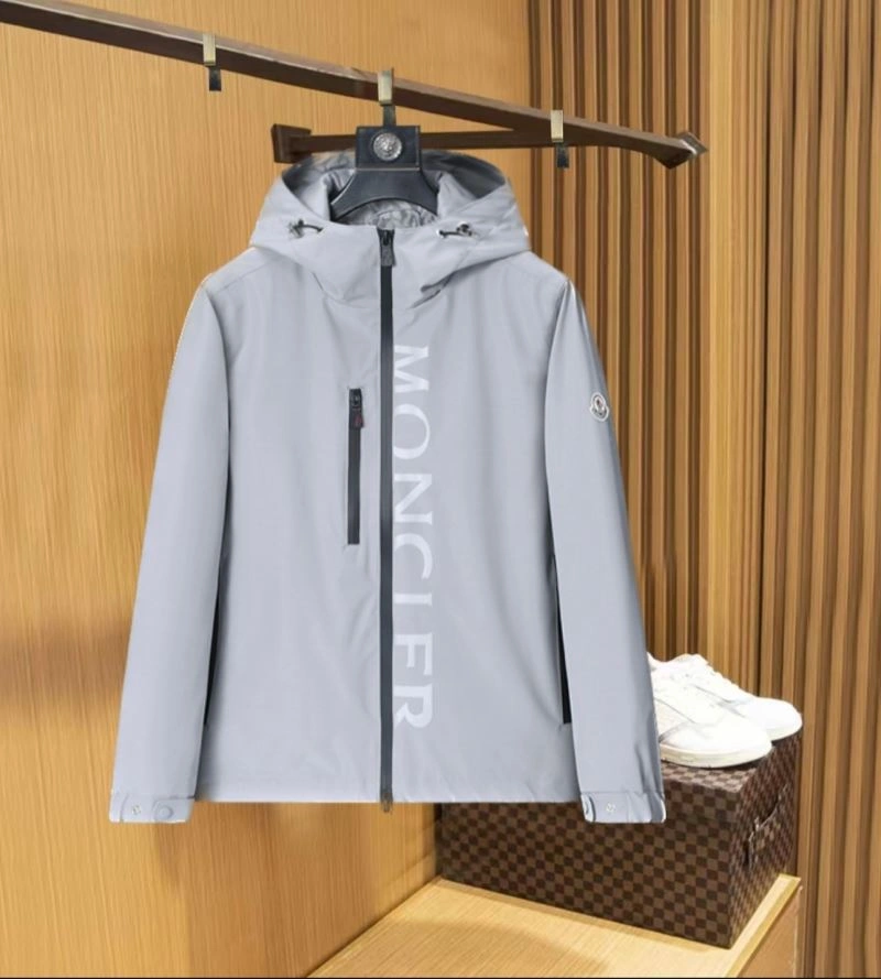 Moncler Outwear MultiPurpose 141148