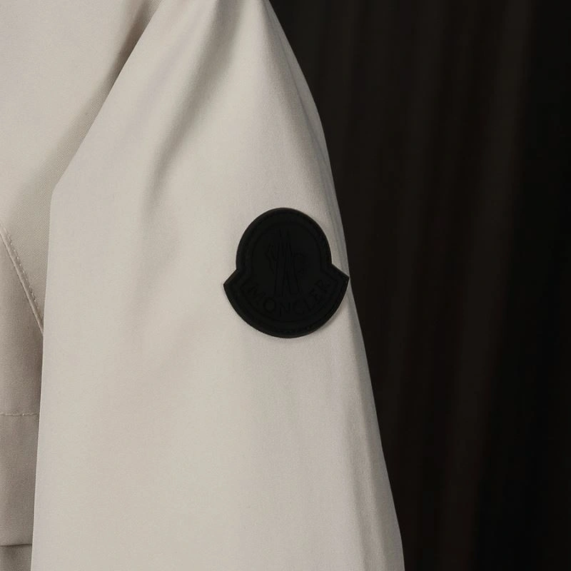 Moncler Outwear Premium 141139