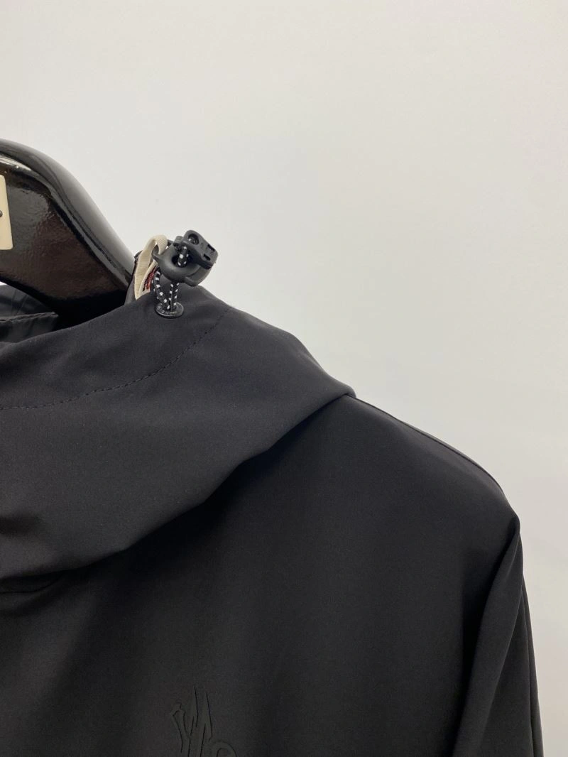 DailyWear Moncler Outwear 141137
