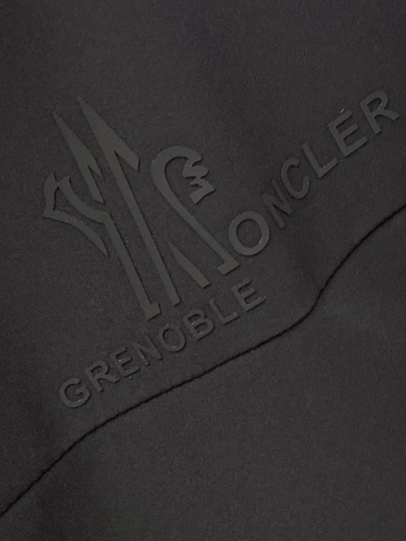 DailyWear Moncler Outwear 141137