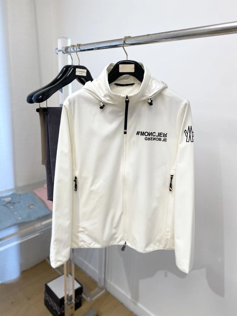 Moncler Outwear HighQuality 141135