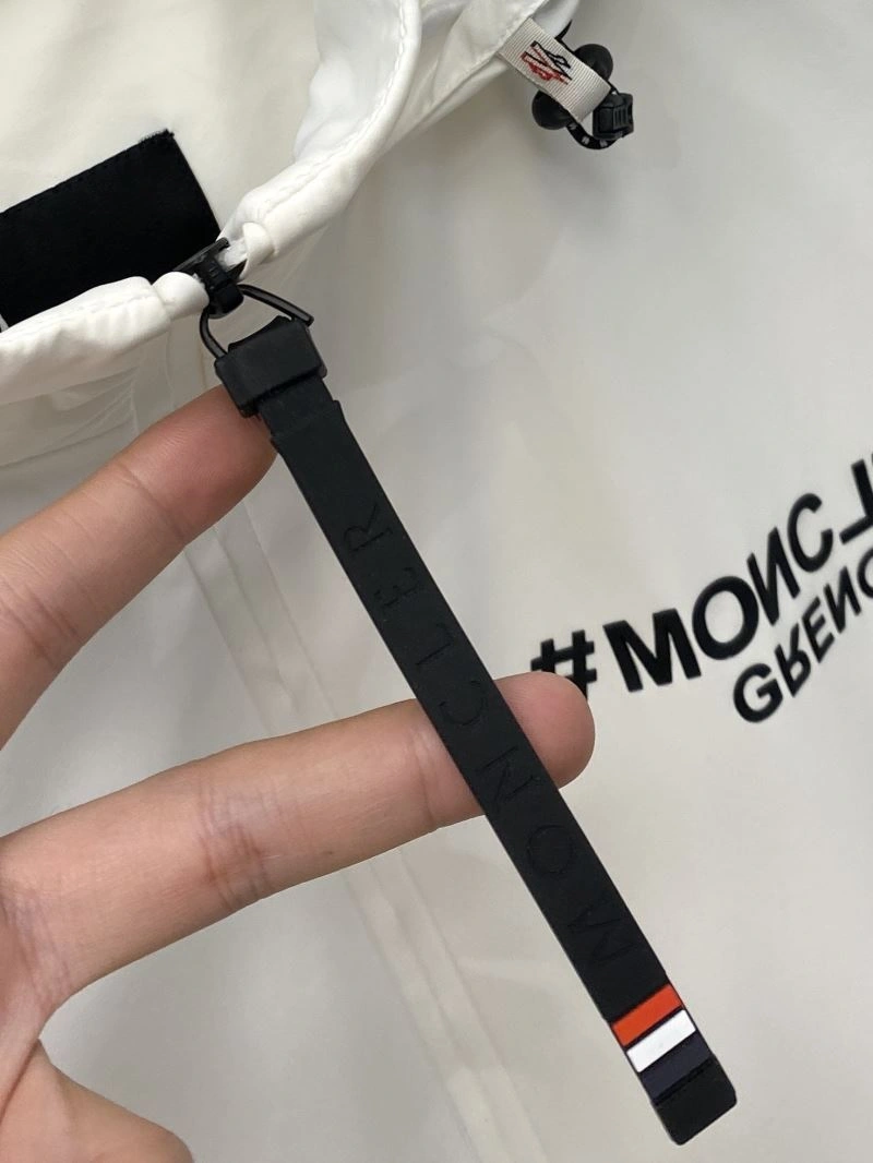 Moncler Outwear HighQuality 141135