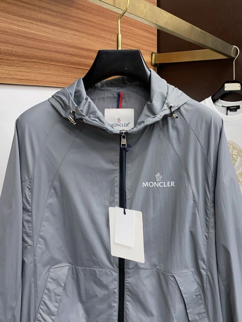 Moncler Outwear ModernLook 141134