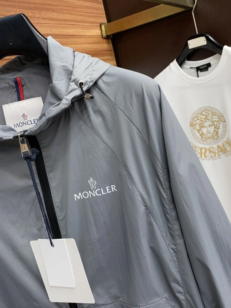 Moncler Outwear ModernLook 141134