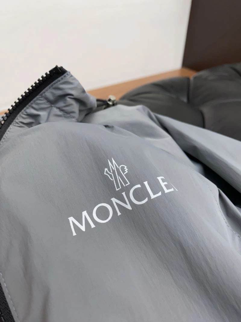 Moncler Outwear ModernLook 141134