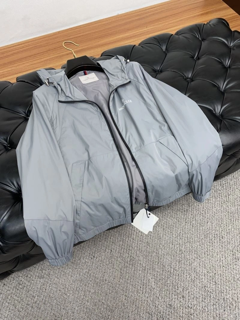 Moncler Outwear ModernLook 141134