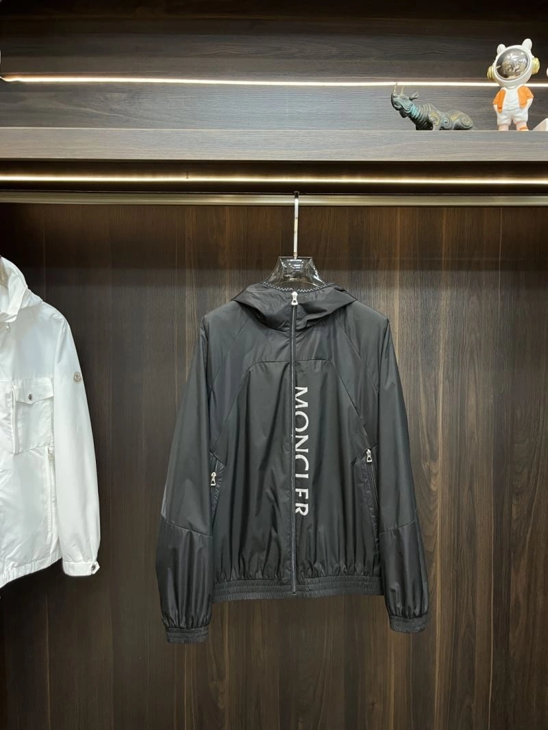 Moncler Outwear Breathable 141121