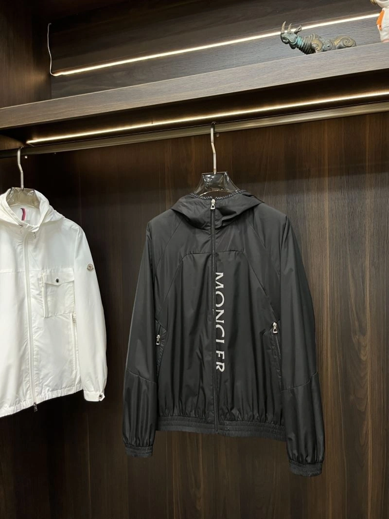 Moncler Outwear Breathable 141121