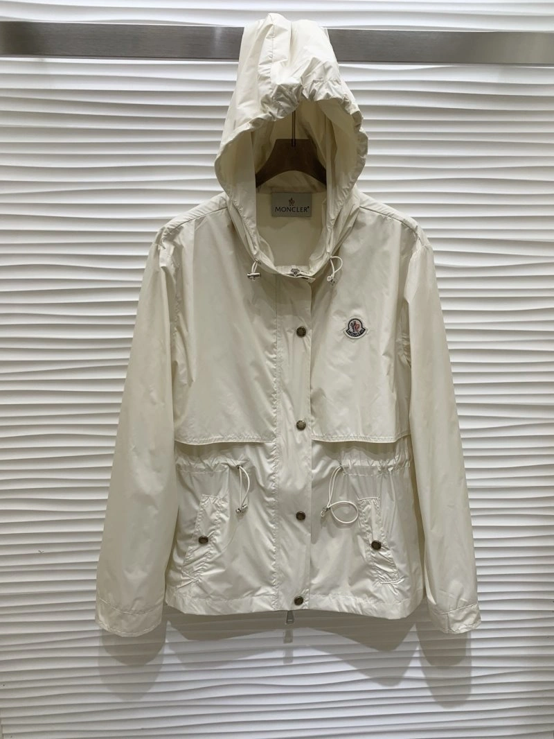 Moncler Outwear OnTrend 139774