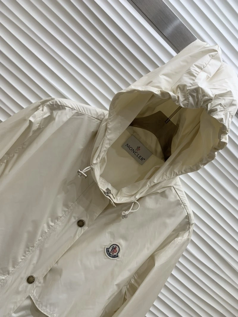 Moncler Outwear OnTrend 139774