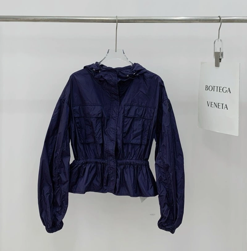 Moncler Outwear WrinkleFree 139753