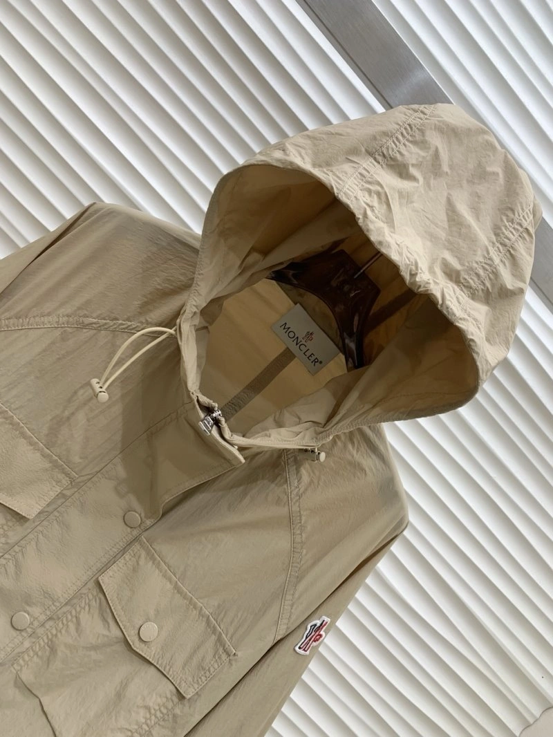 Moncler Outwear Stylish 139776