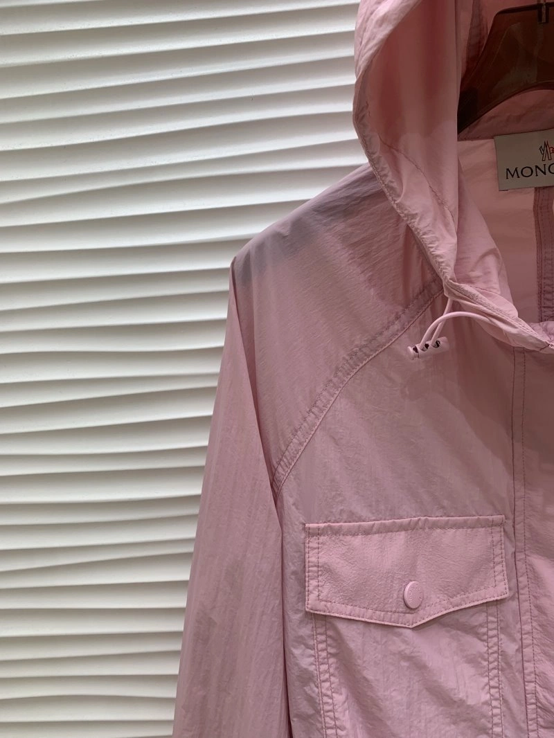 Supportive Moncler Outwear 139771