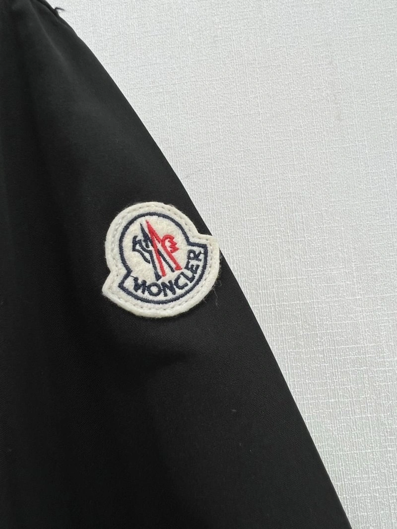 EyeCatching Moncler Outwear 139751