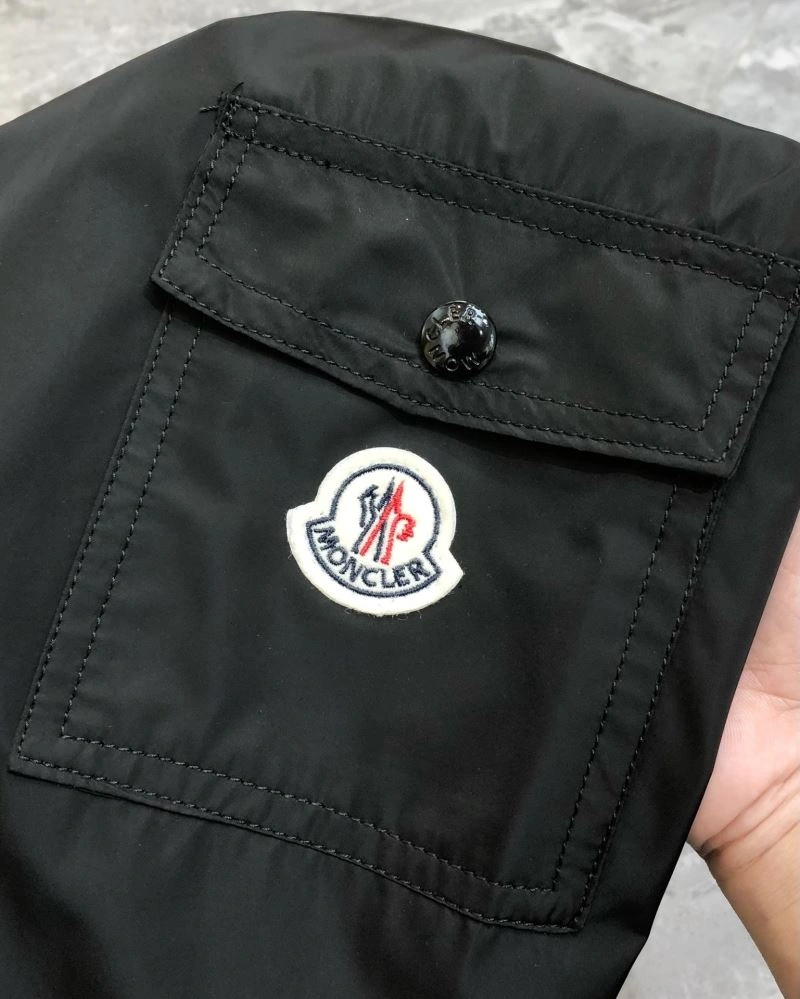 Moncler Outwear Breathable 140777