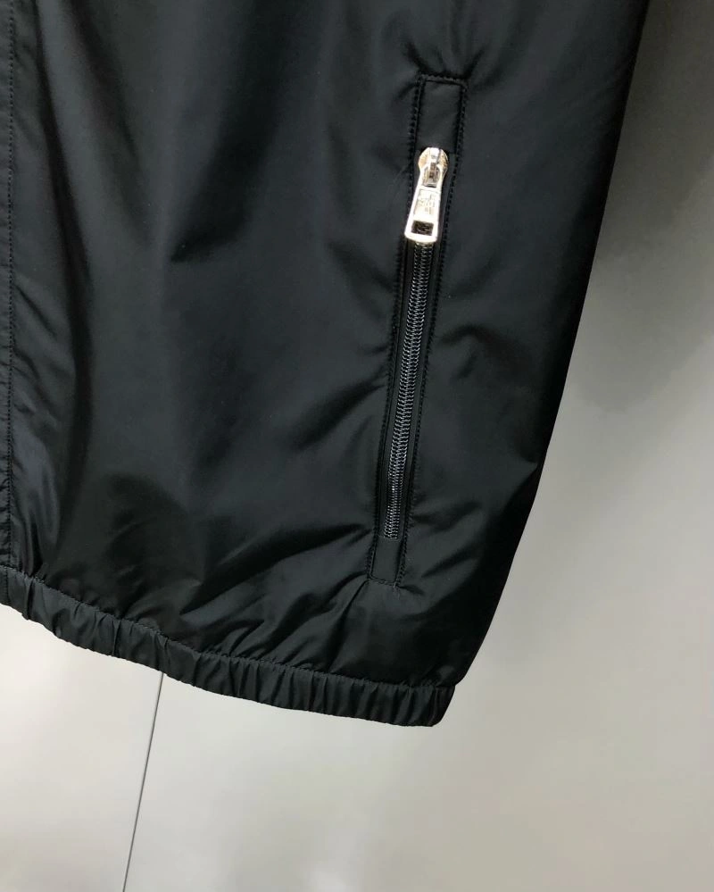 Moncler Outwear Breathable 140777