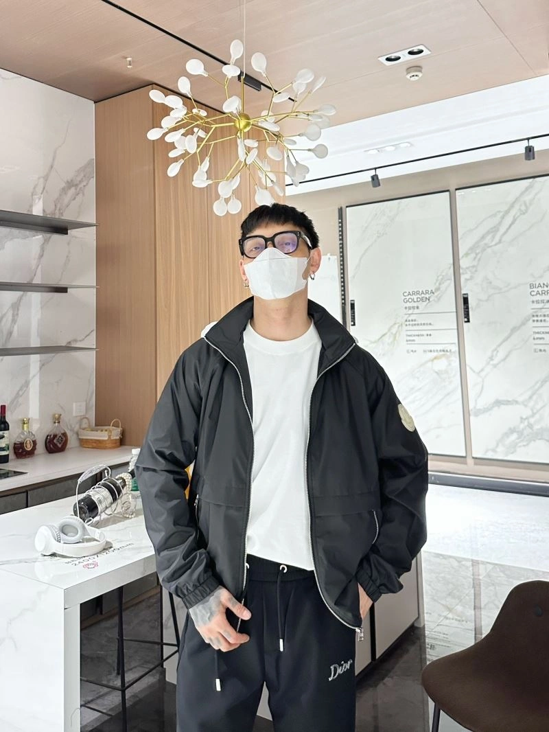 Moncler Outwear Affordable 140775