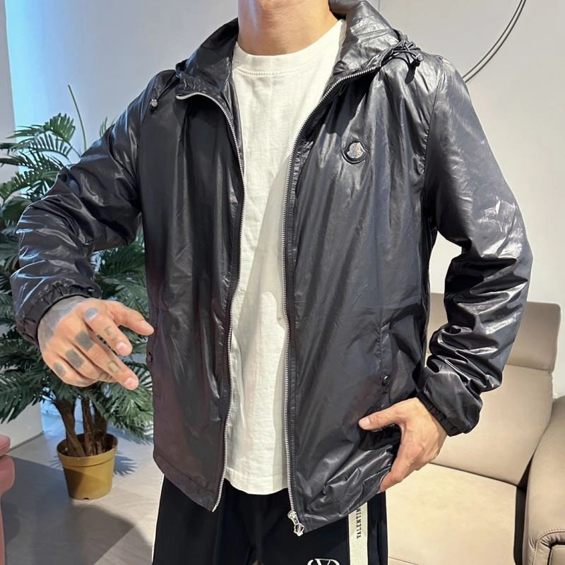FlexibleFit Moncler Outwear 140772