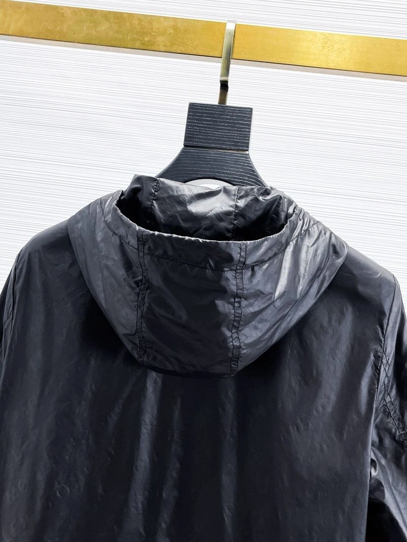Moncler Outwear EasyCare 140770