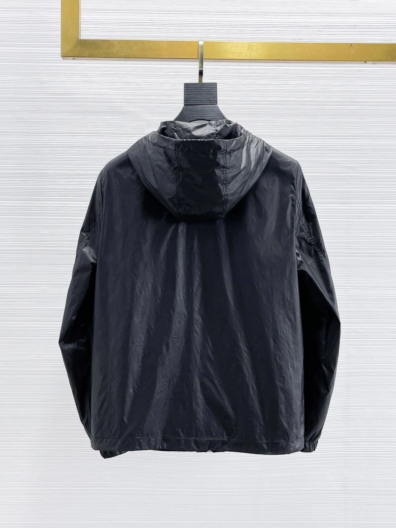 Moncler Outwear EasyCare 140770