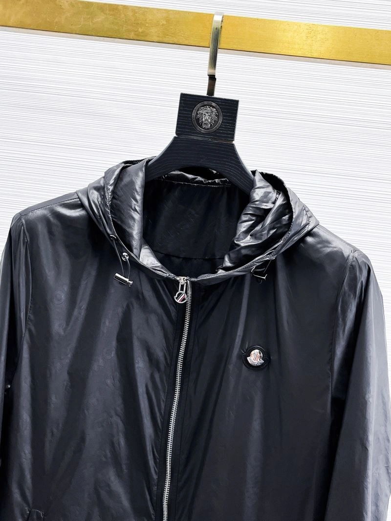 Moncler Outwear EasyCare 140770