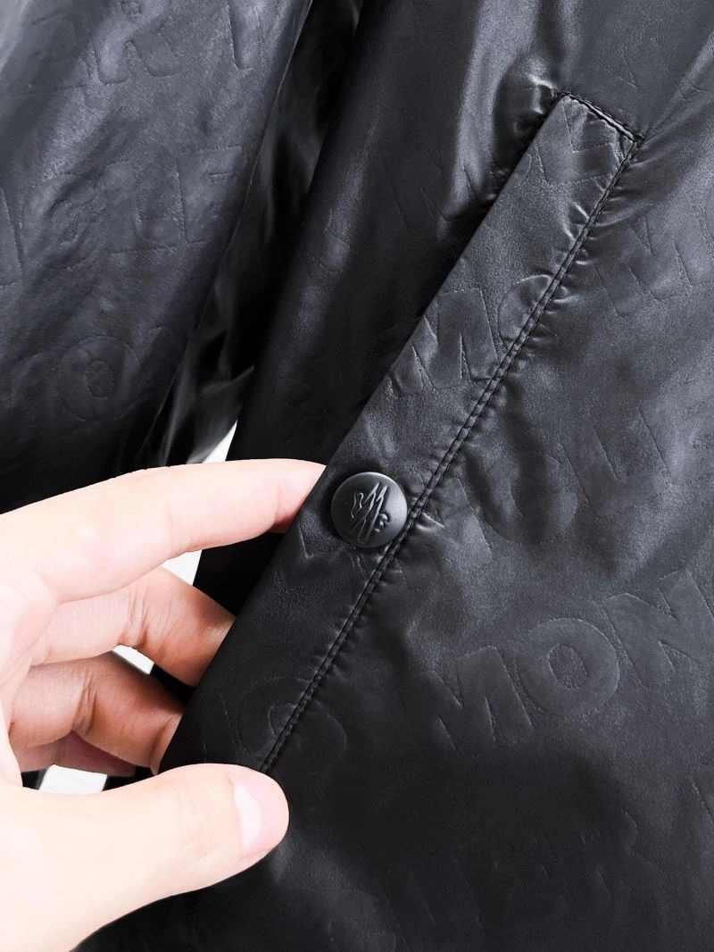 Moncler Outwear EasyCare 140770
