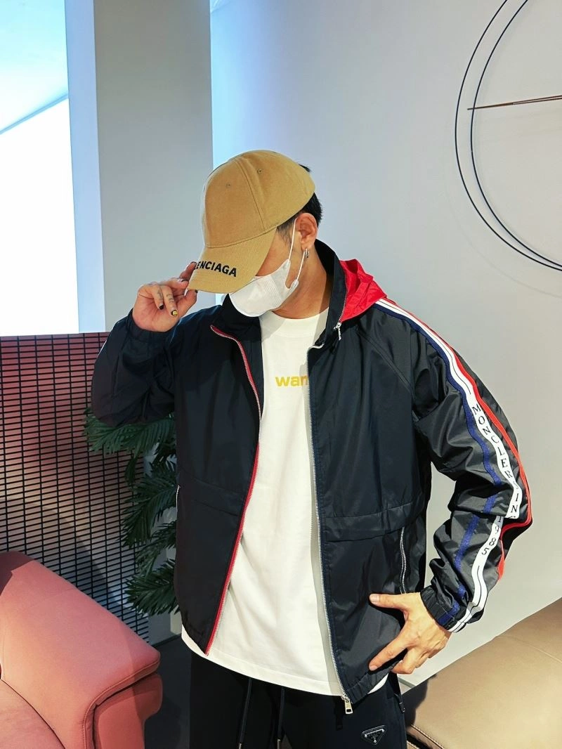 Moncler Outwear Practical 140764
