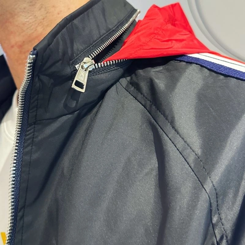 Moncler Outwear Practical 140764